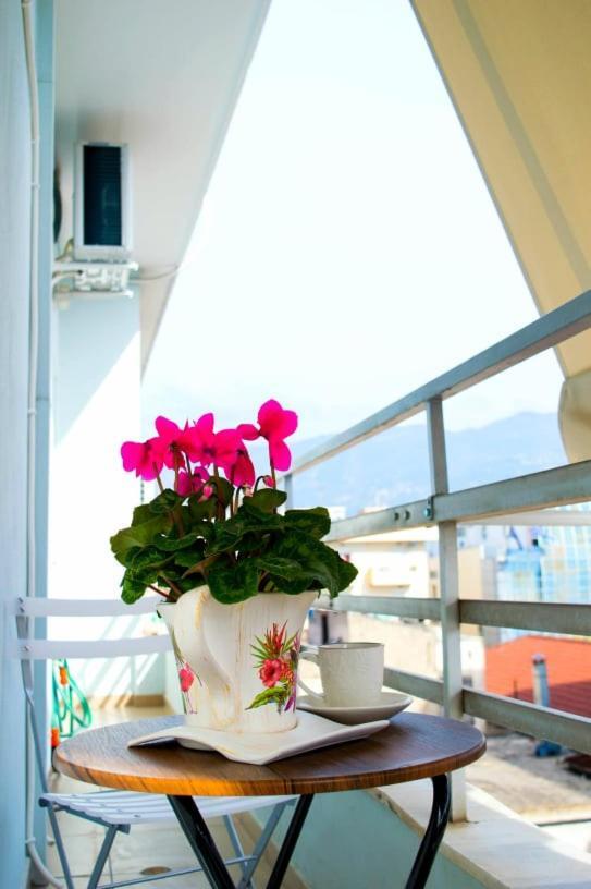 Sunny Central Luxury Apartment Volos Eksteriør billede